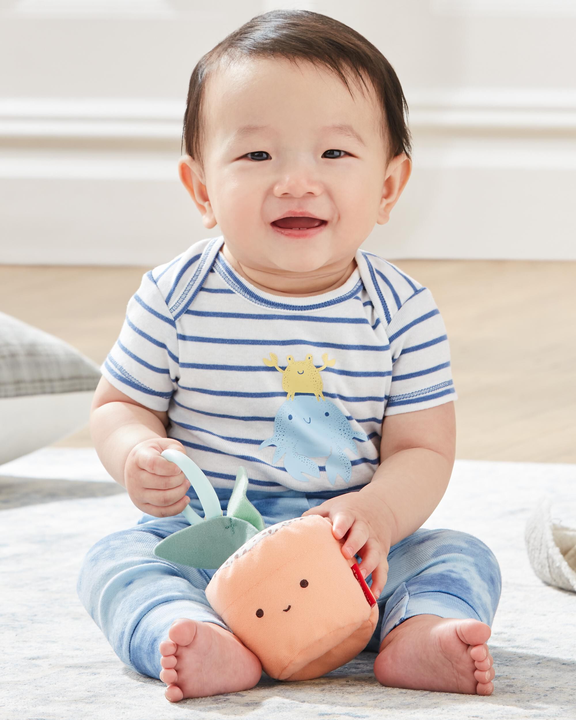 Multi Garden Oasis Baby Stroller Toy skiphop