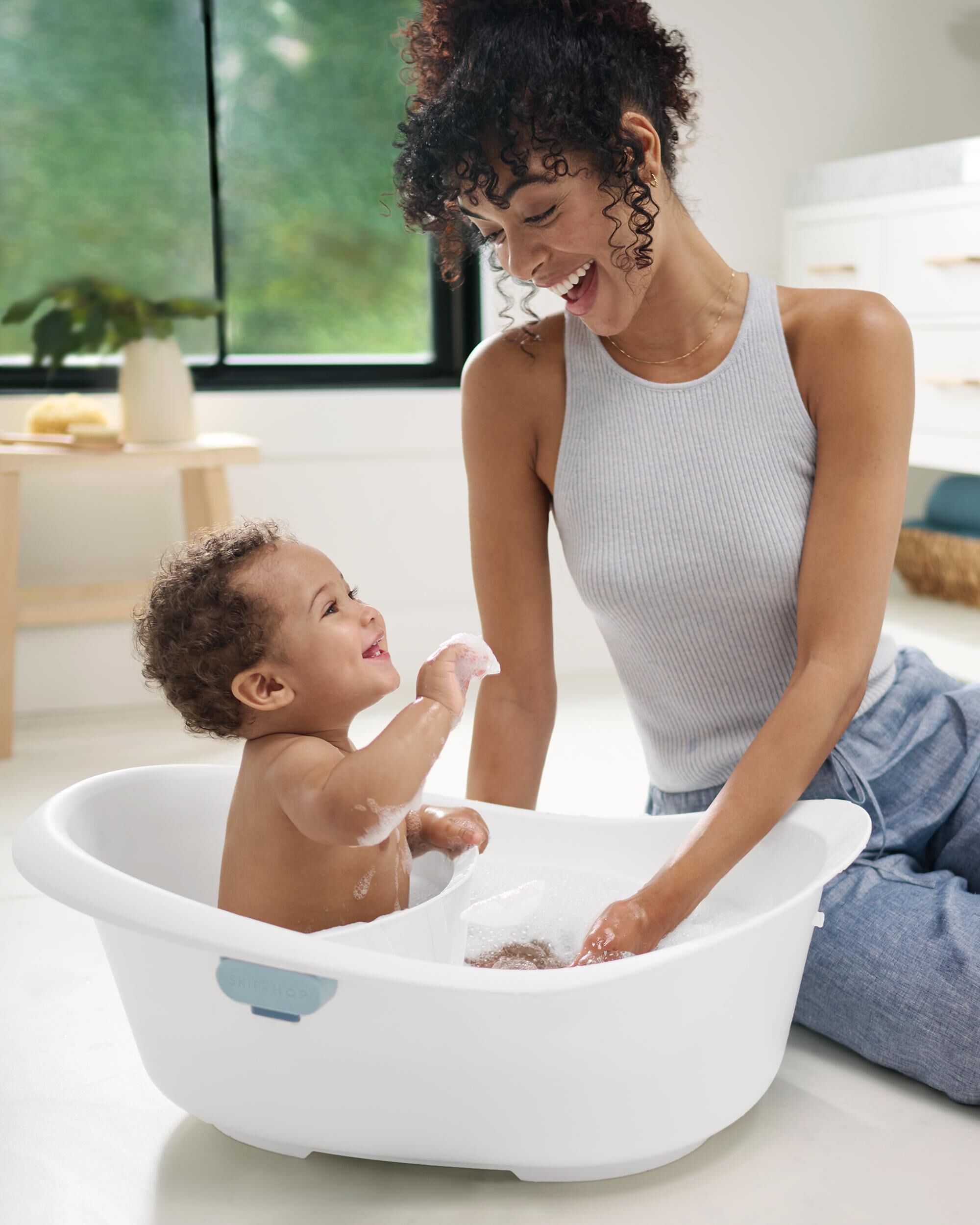 Wave 4-in-1 Baby Bath Tub, image 6 of 8 slides