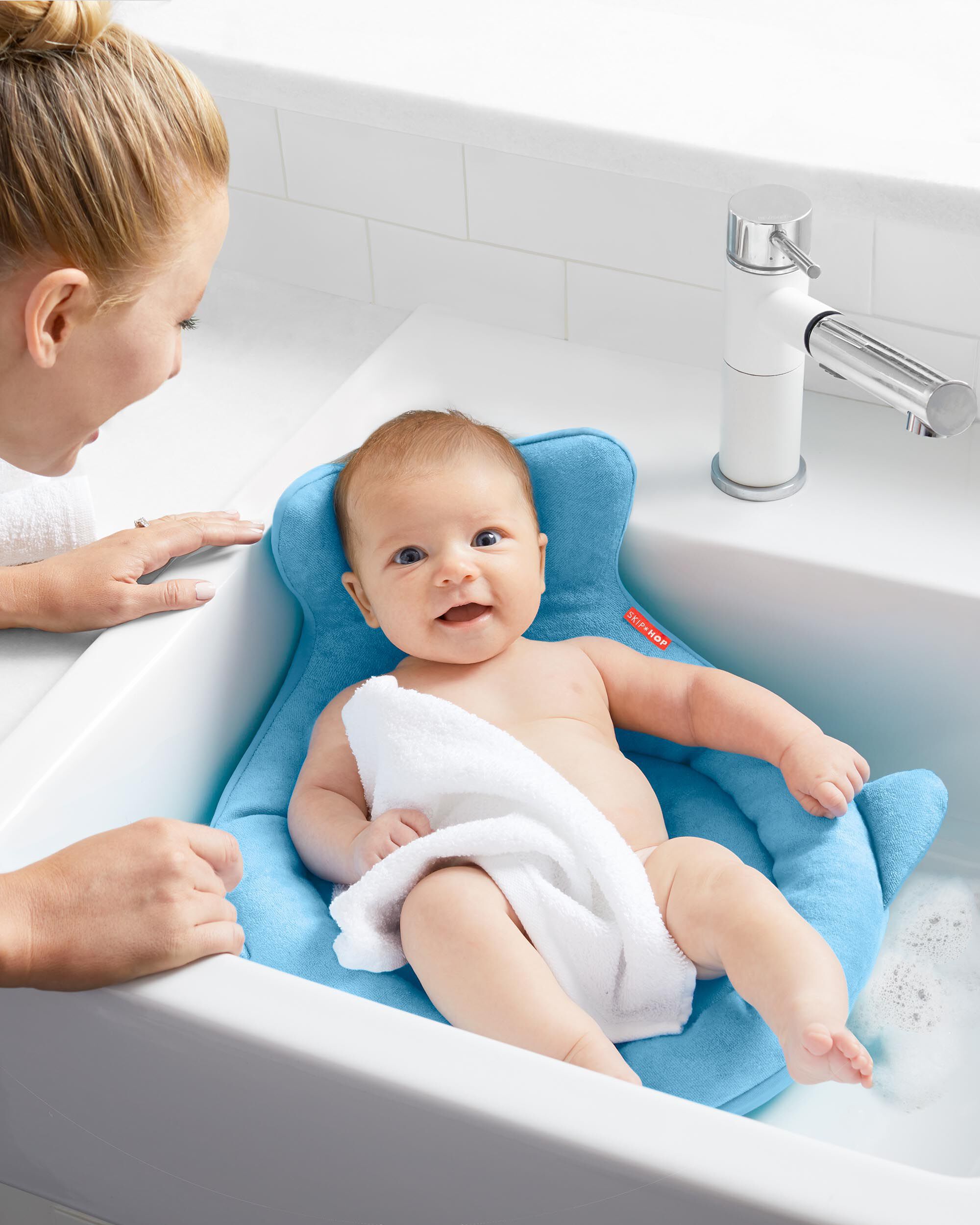 Blue Moby SoftSpot Sink Bather skiphop