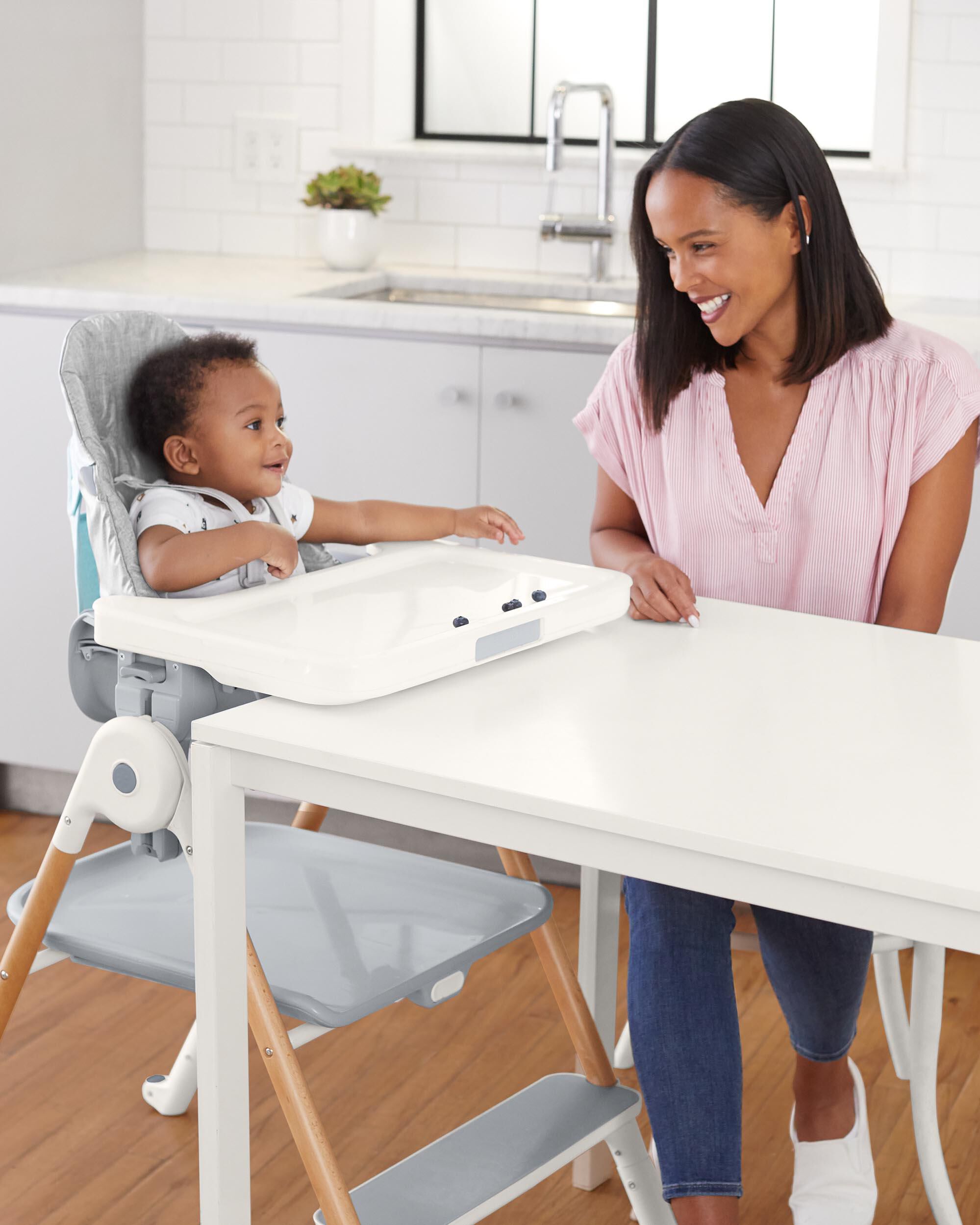 High chair that changes sales to table and chair