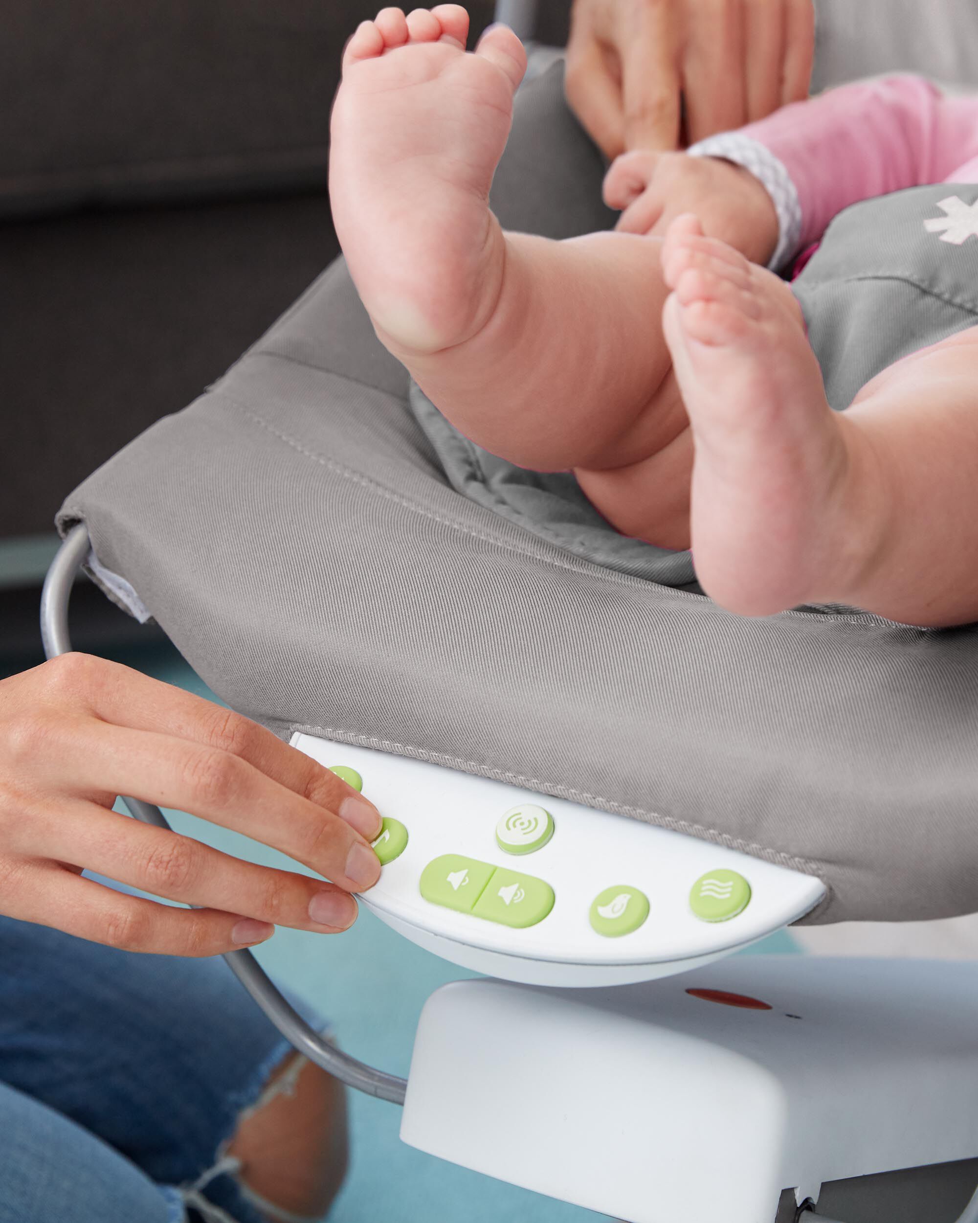 skip hop uplift baby bouncer