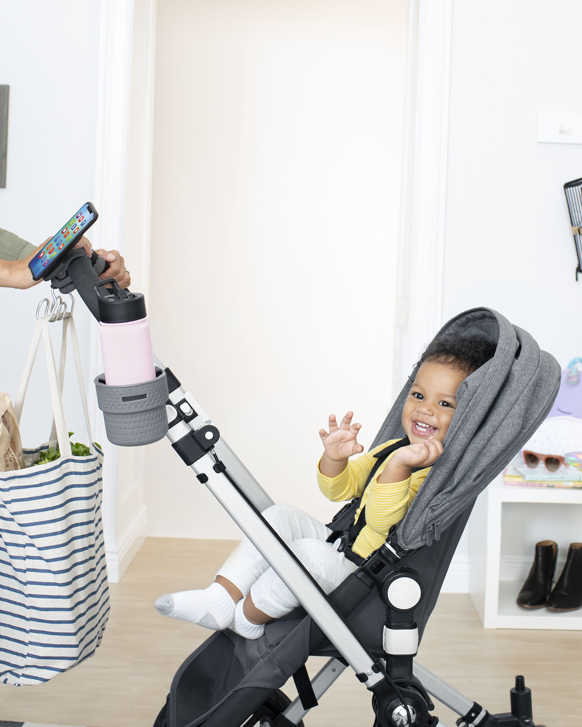 Skip hop cup holder top