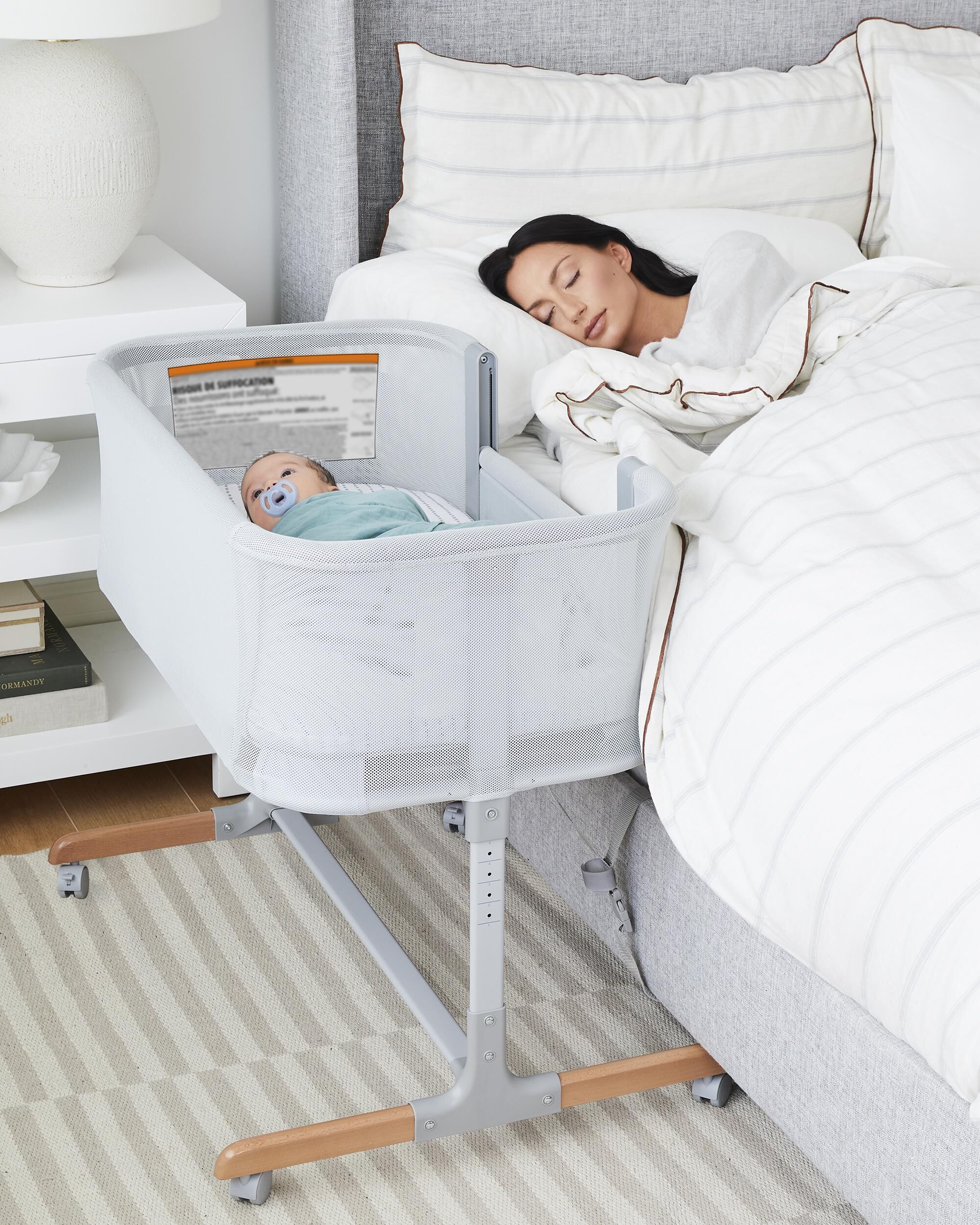 Skip hop bassinet top