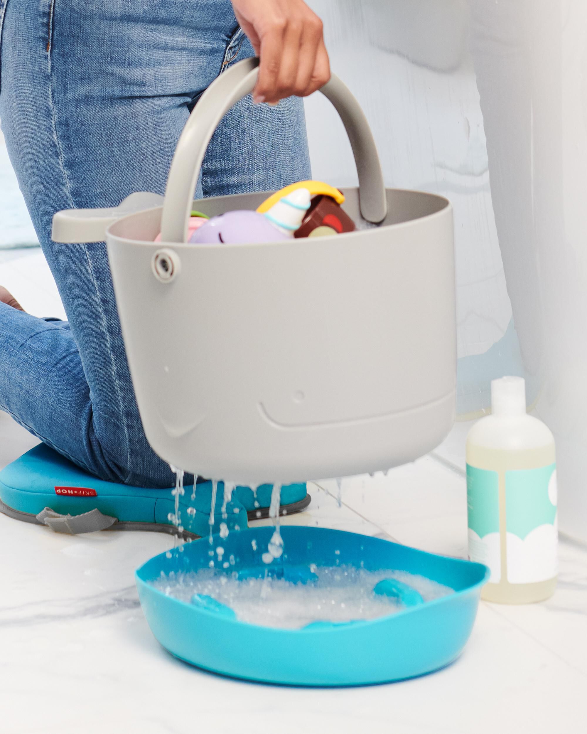 Moby Stowaway Bath Toy Bucket, image 9 of 10 slides