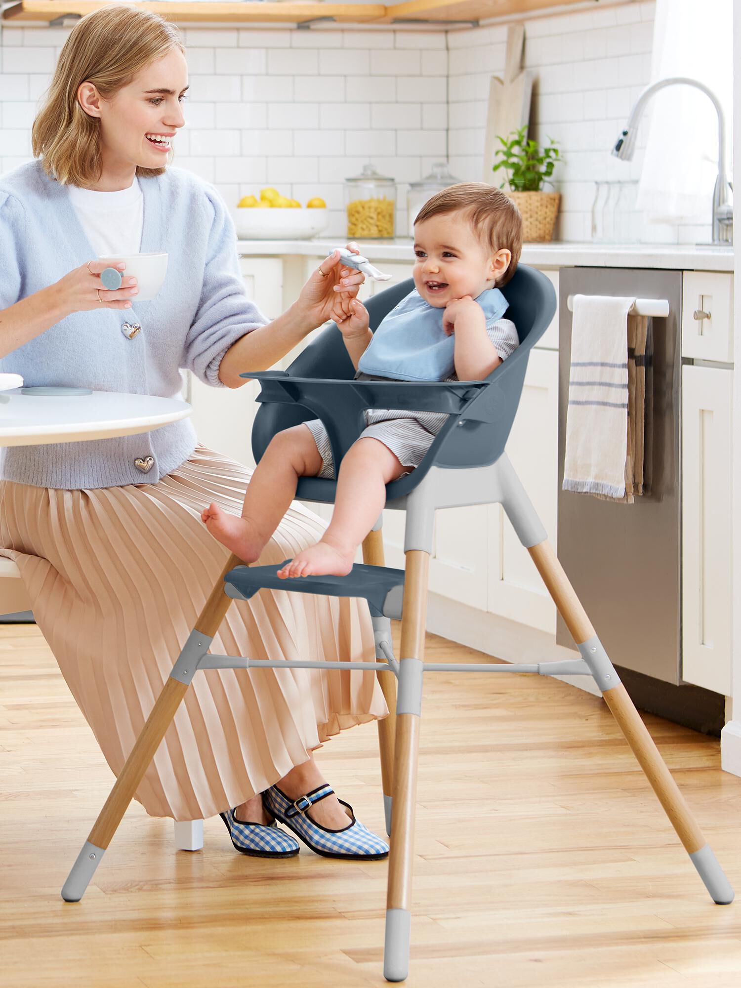 Skip and shop hop high chair