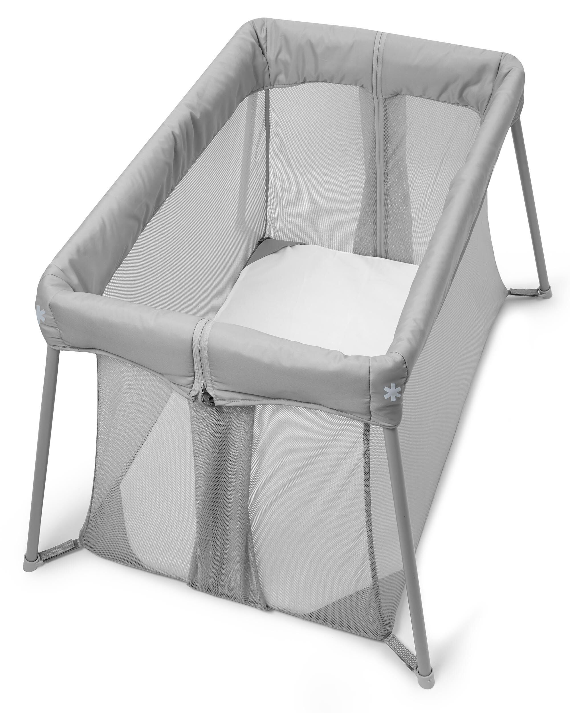 Play To Night Expanding Travel Crib Skiphop Com