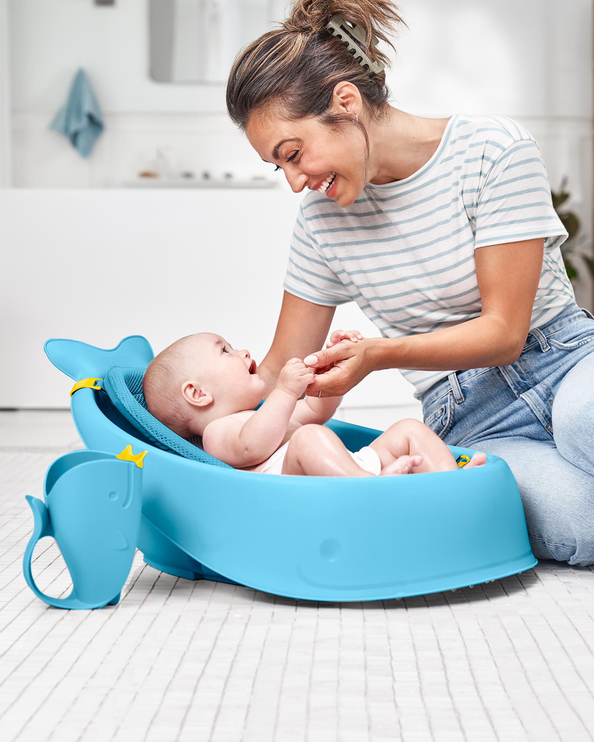 Skip hop best sale moby bath rinser