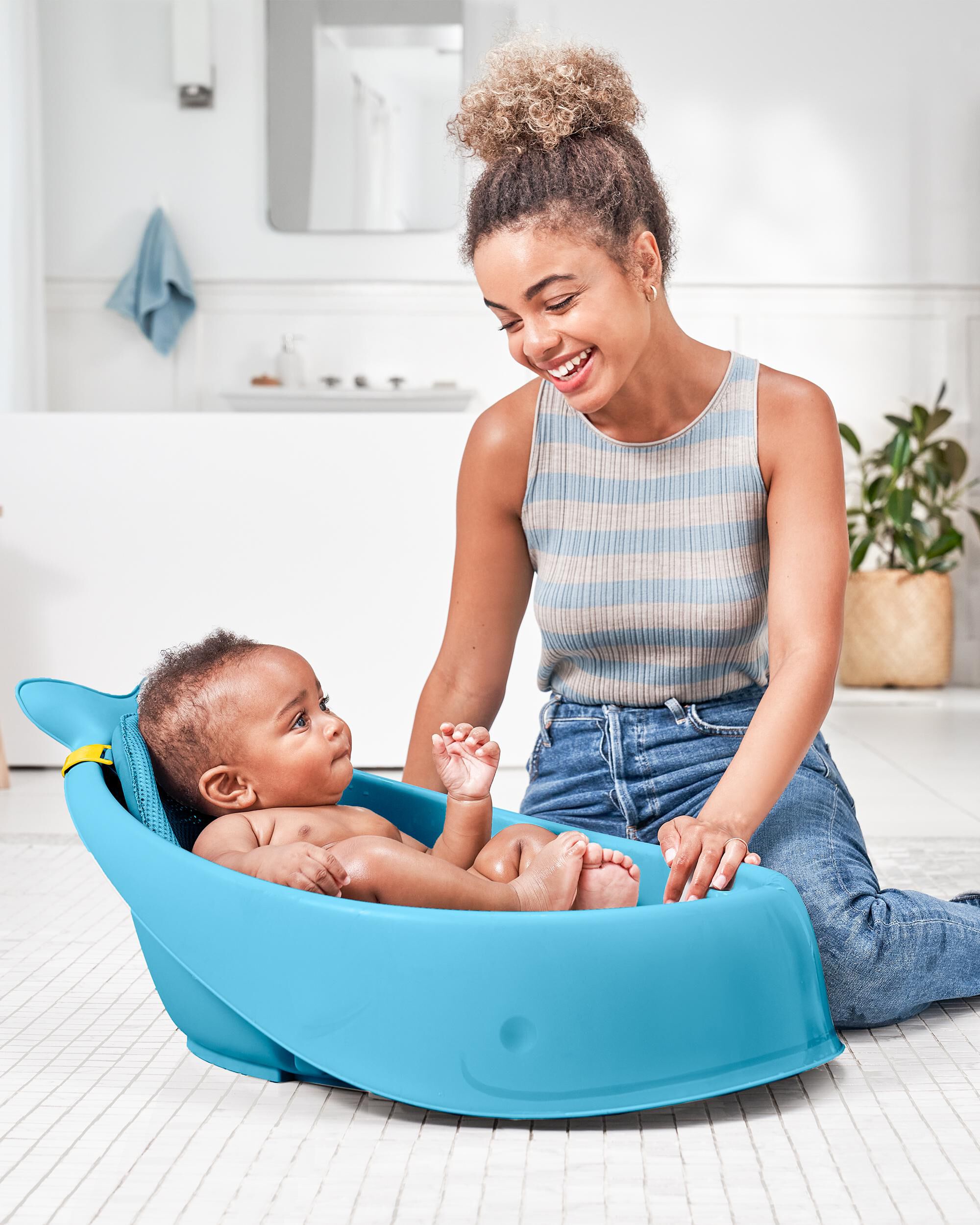 MOBY® 3-Stage Whale Bathtub With Sling, image 9 of 16 slides