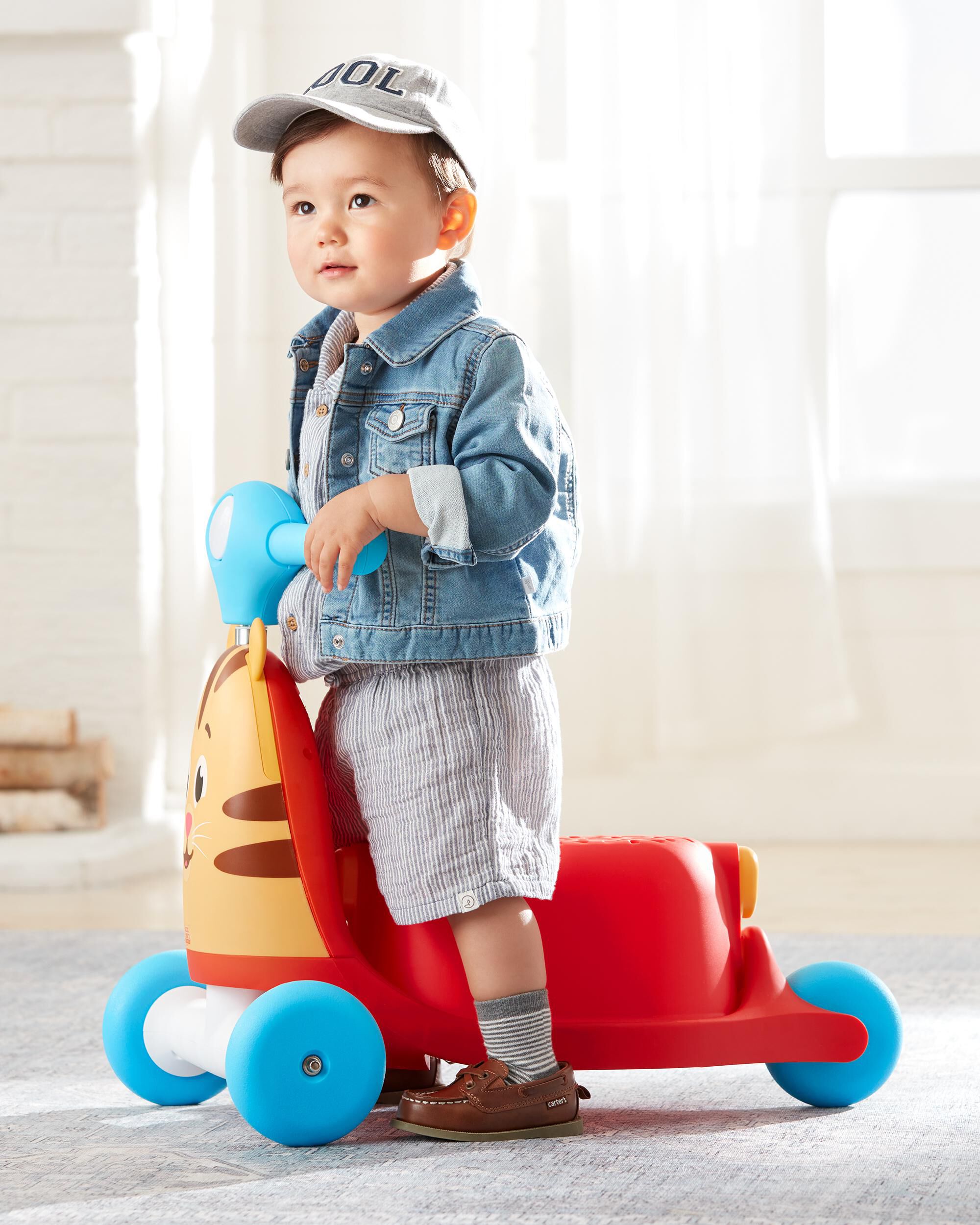 Daniel Tiger 3-in-1 Ride-On Toy, image 11 of 11 slides