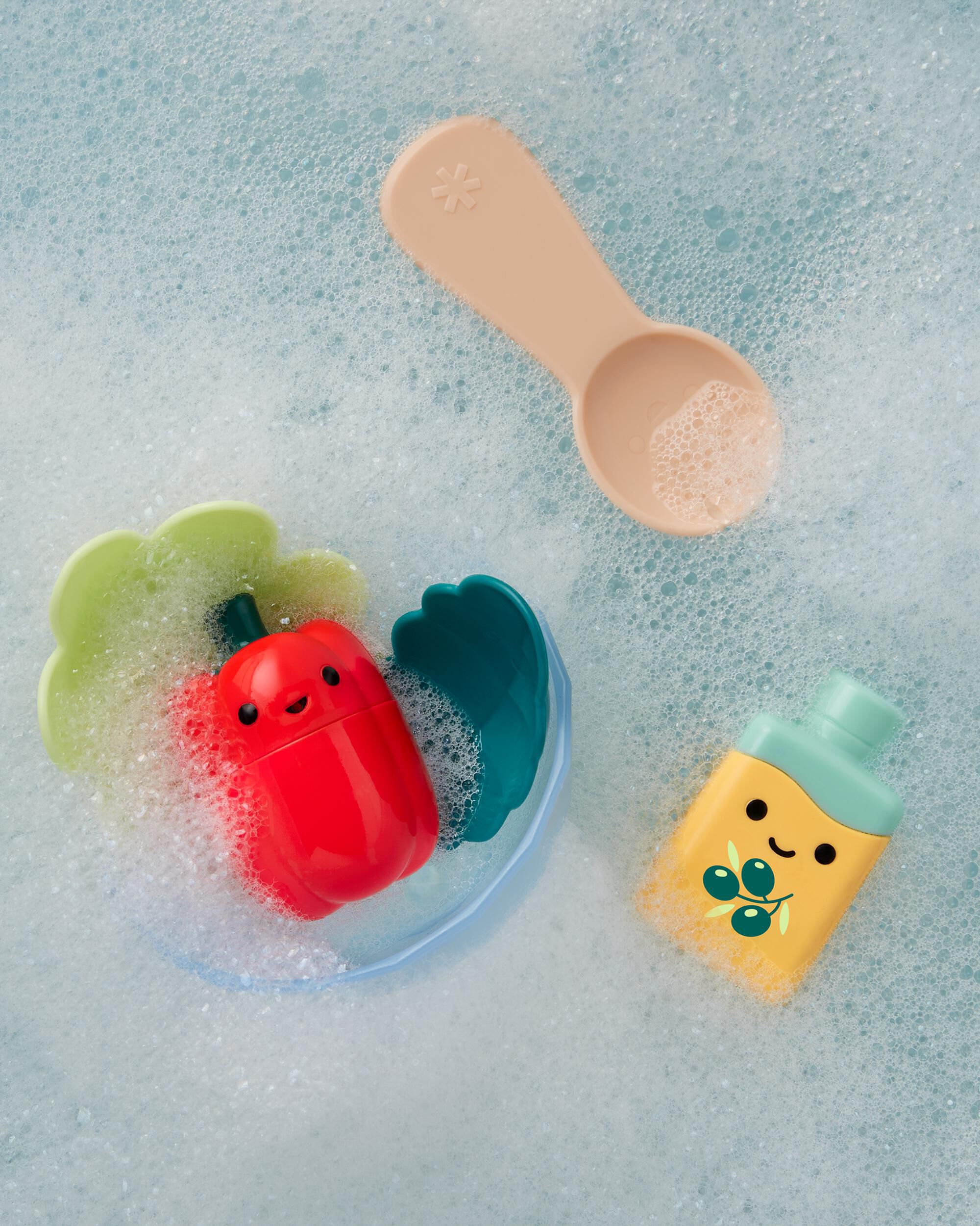 Tub-to-Table Café Prep & Serve Salad Bath Toy Set, image 6 of 6 slides