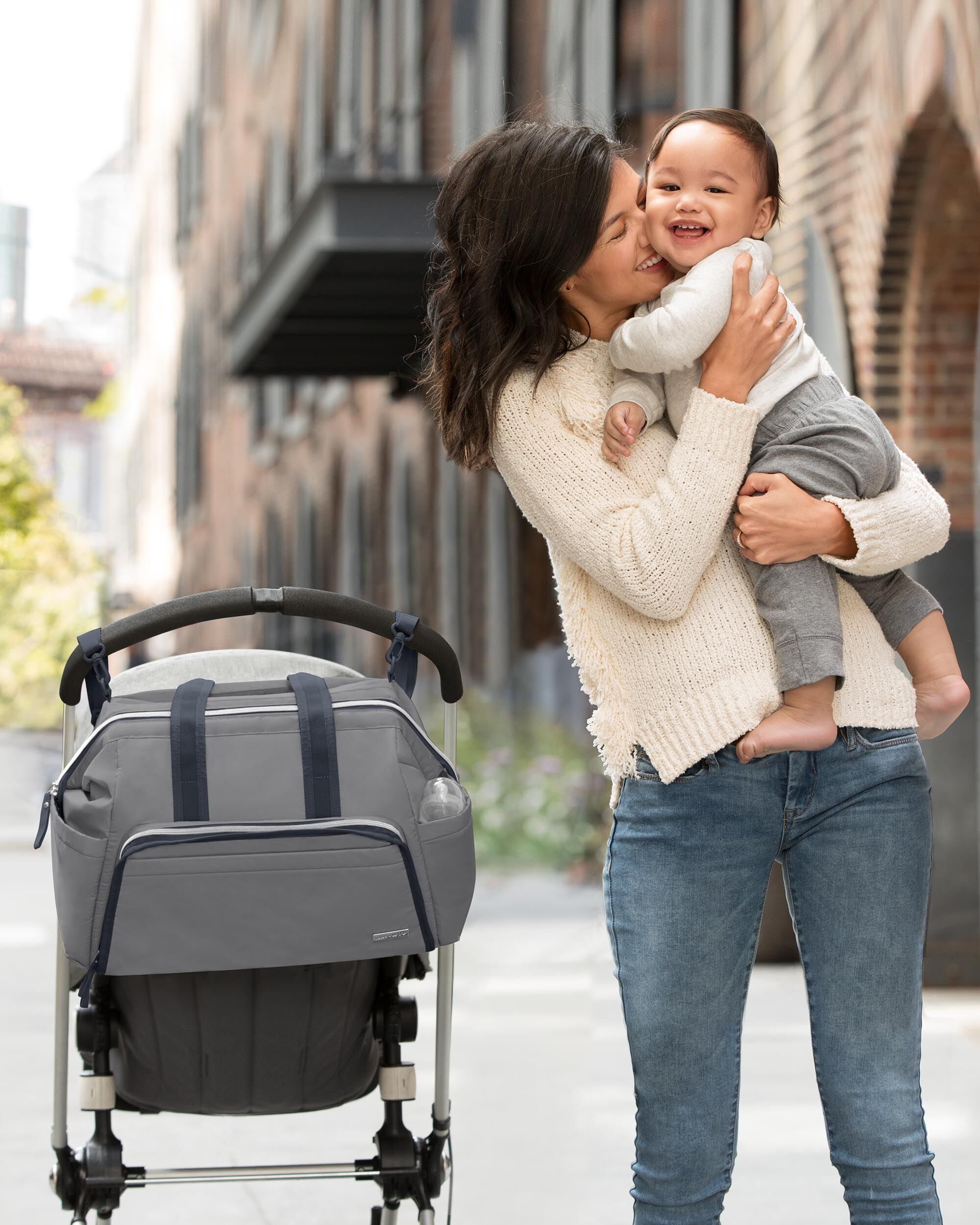 skip hop mainframe wide open diaper satchel