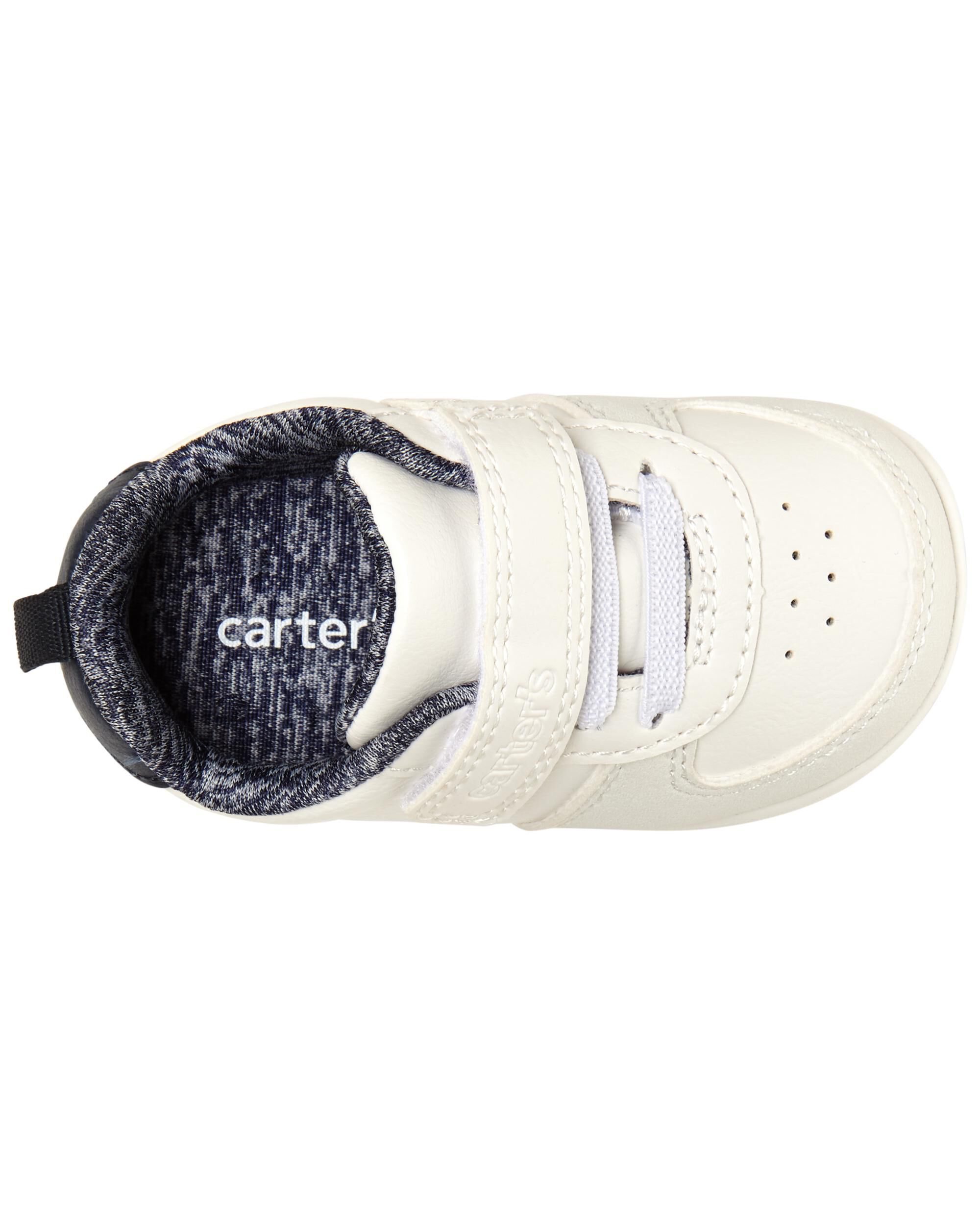 Carter baby 2024 boy shoes