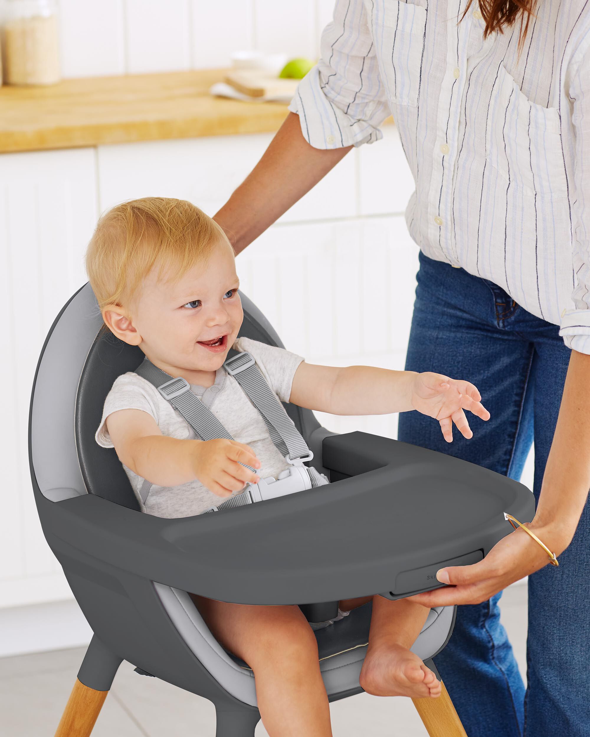 Tuo Convertible High Chair Skiphop Com Tuo Convertible High Chair