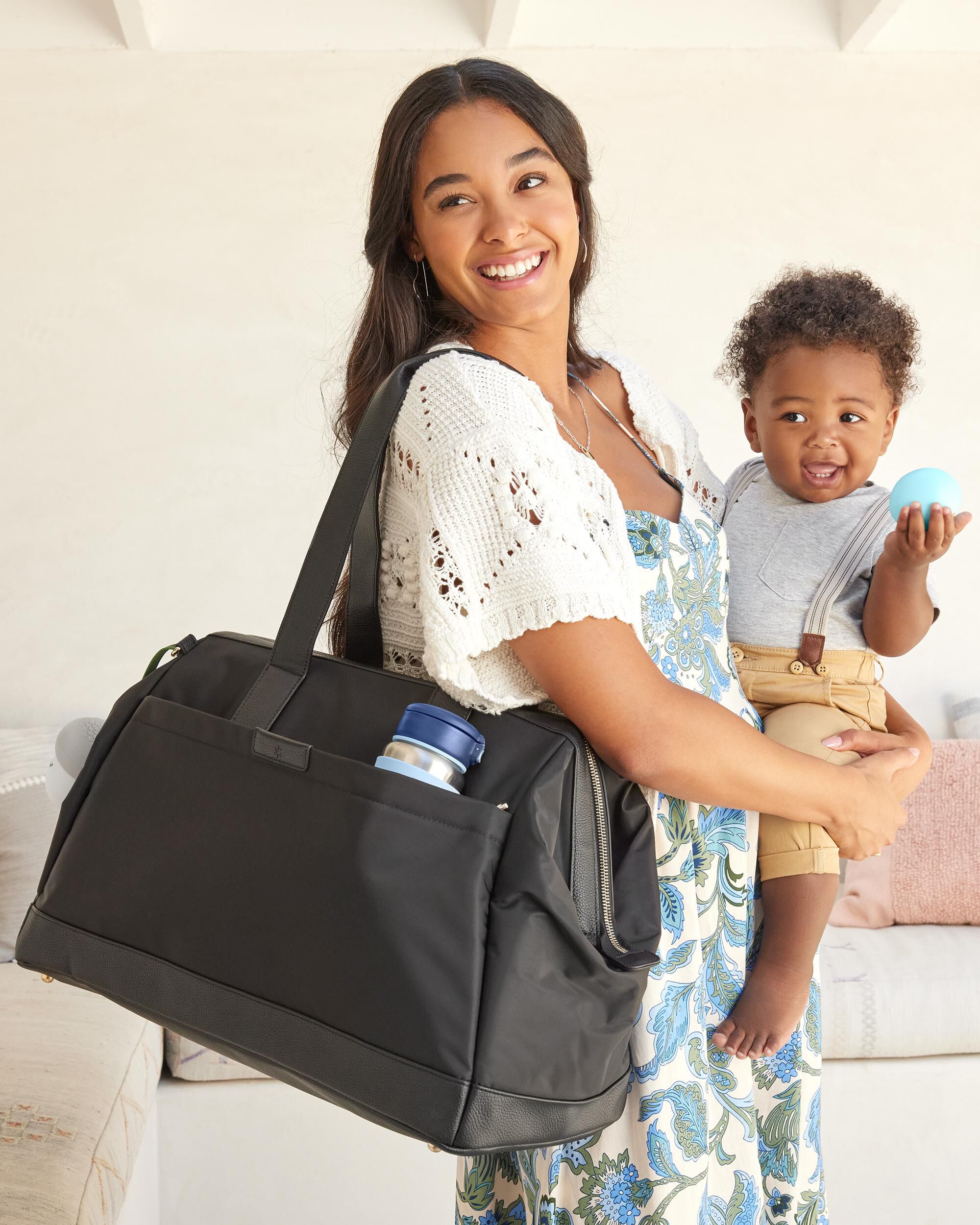 Black Endless Weekender Diaper Bag skiphop
