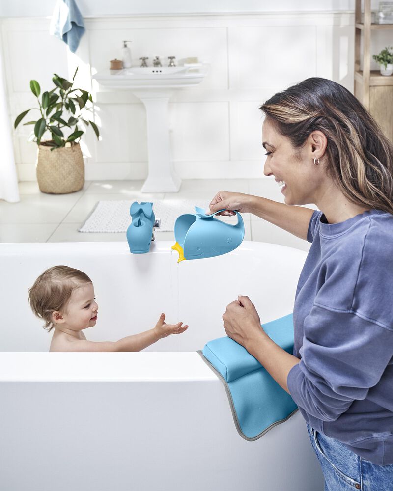Moby Waterfall Bath Rinser, image 9 of 13 slides