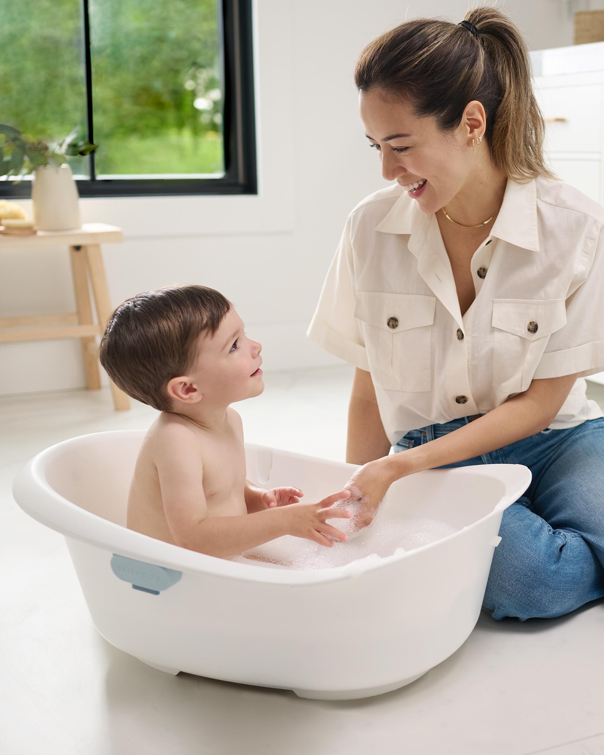 Wave 4-in-1 Baby Bath Tub, image 7 of 8 slides
