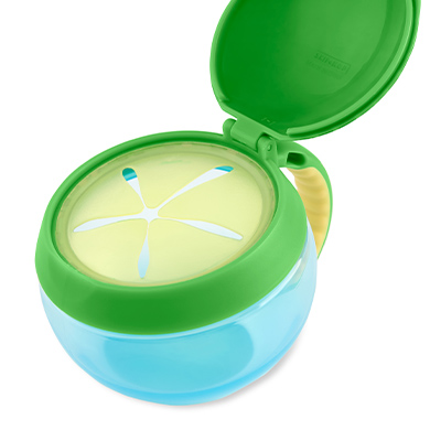 jar open for no spills of ZOO® Snack Cup